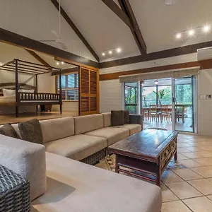 Holiday home 10 Wharf Street - A Tropical Family, Port Douglas